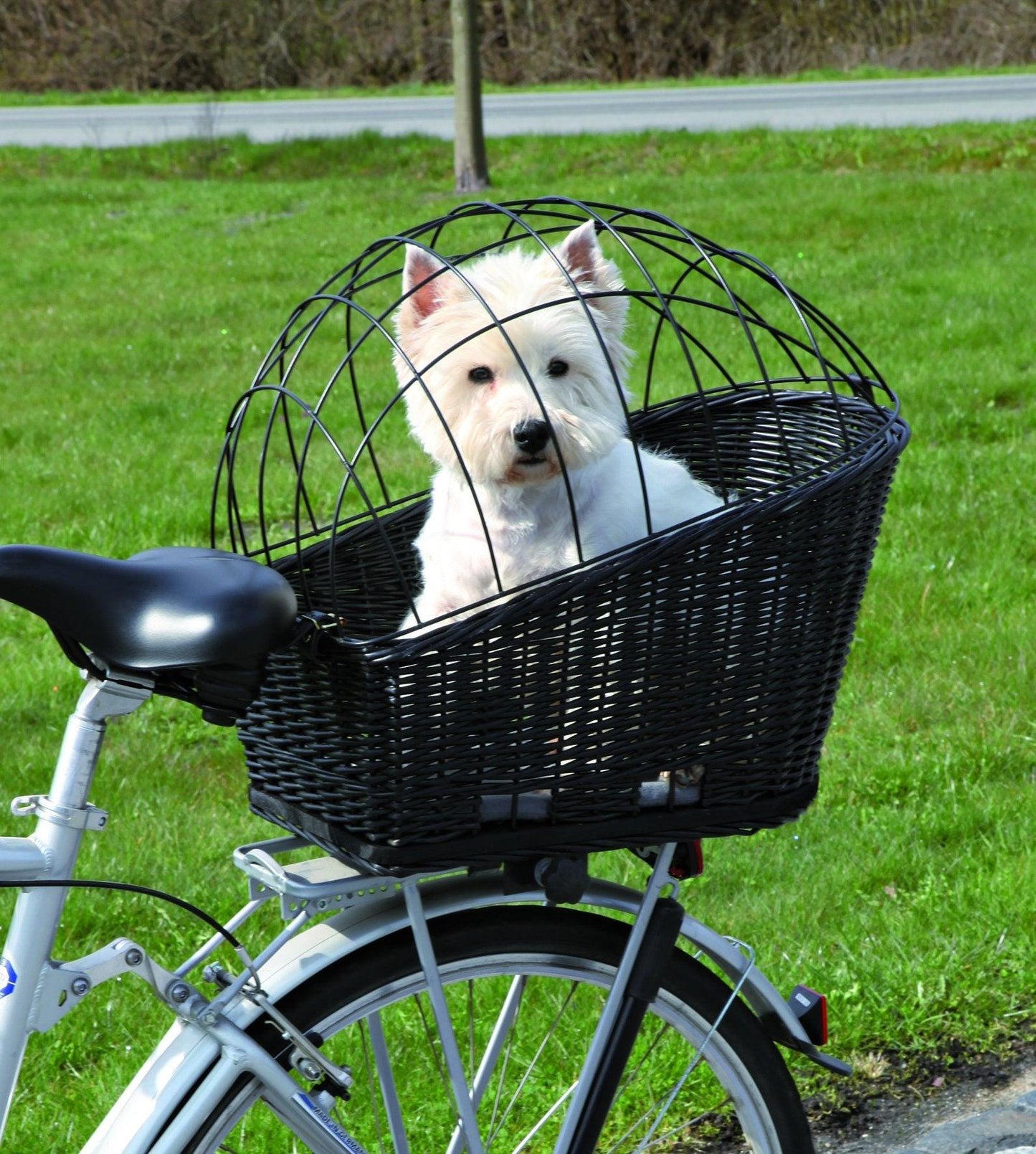 Trixie Bicycle basket with lattice, 35 x 49 x 55 cm, black.