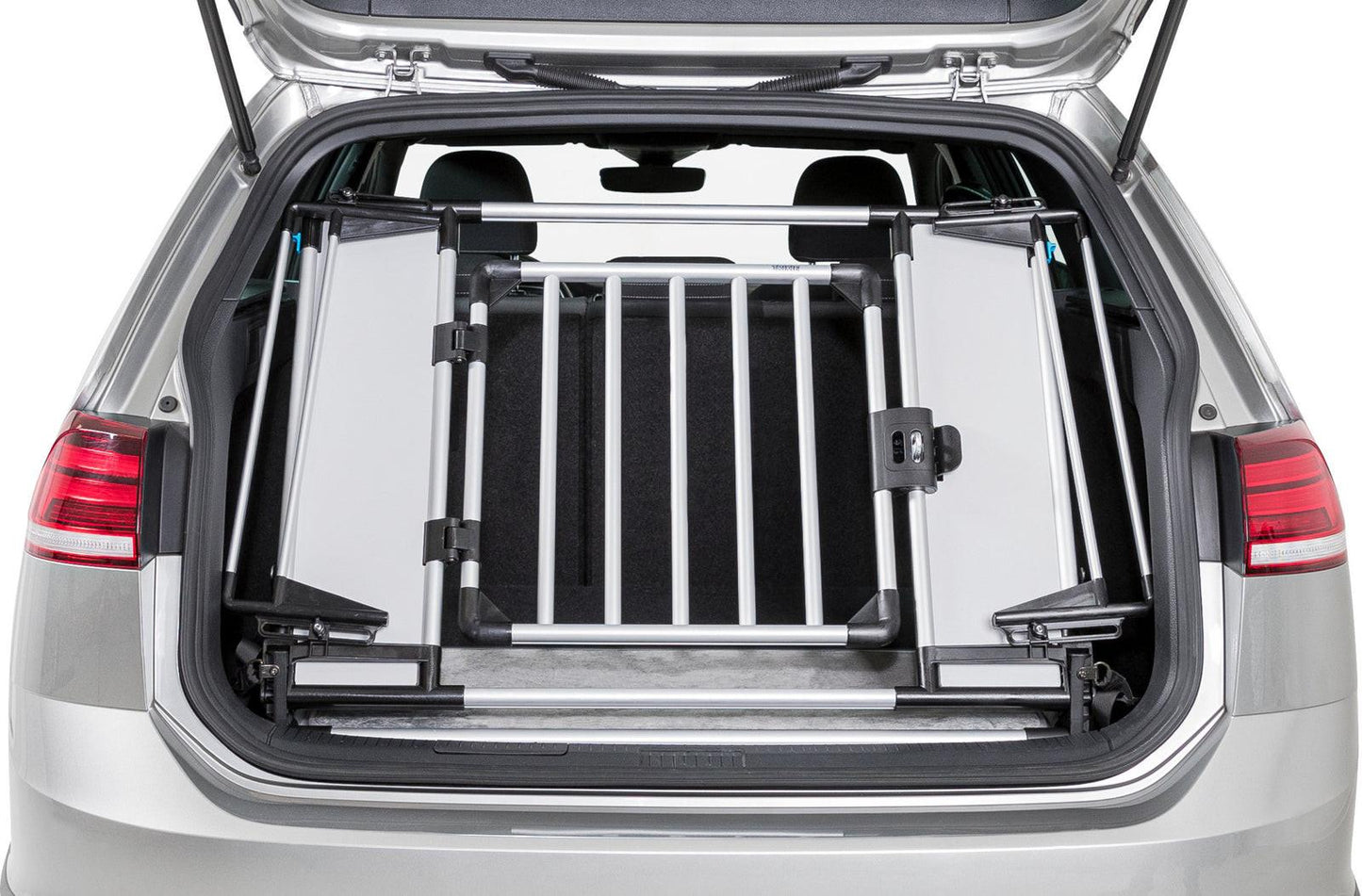 Trixie Universal Rear Car Grid, 94-114 x 69 cm, silver/black.