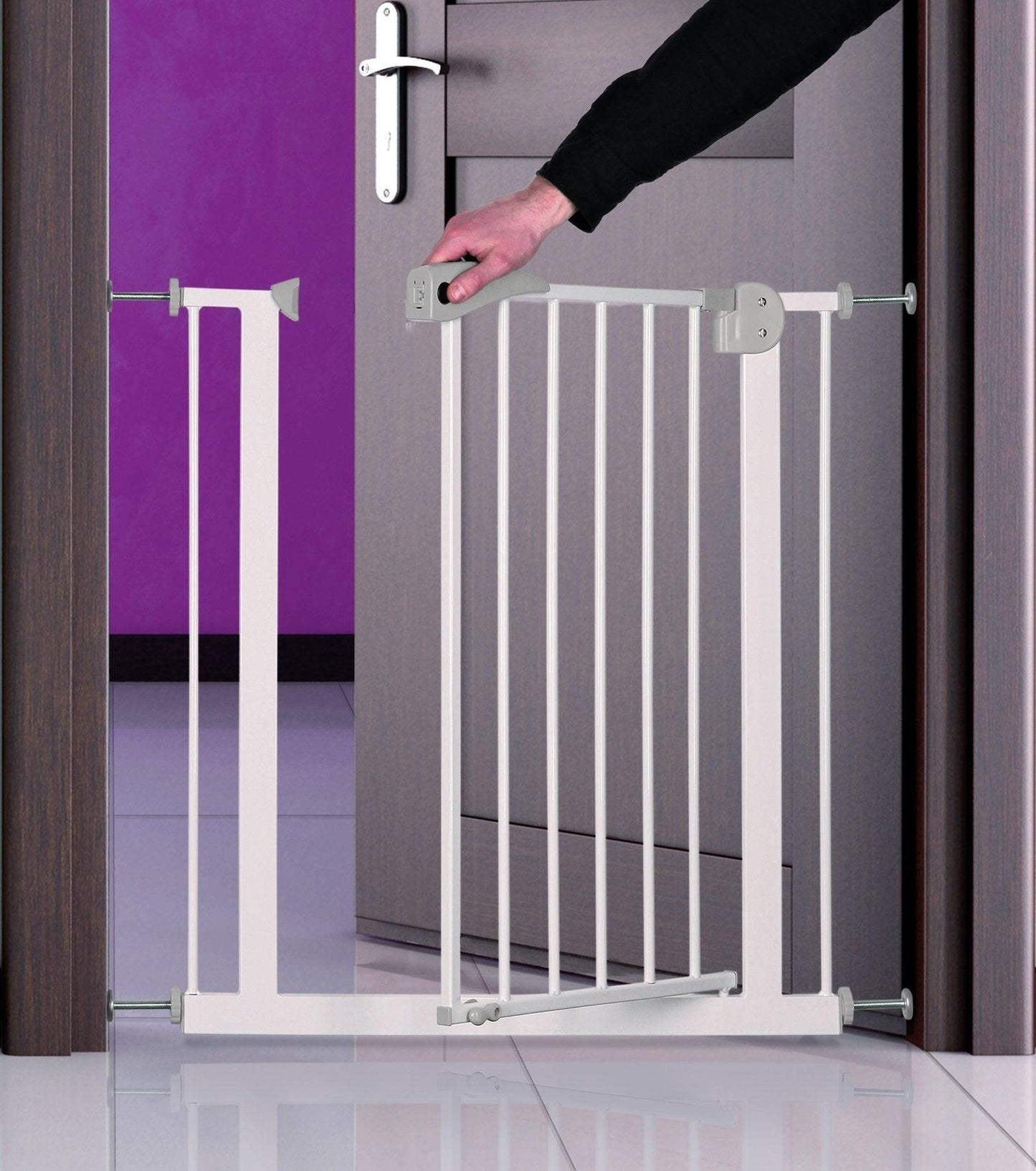 Trixie Barrier for dogs, metal, 75-85 x 76 cm, white.