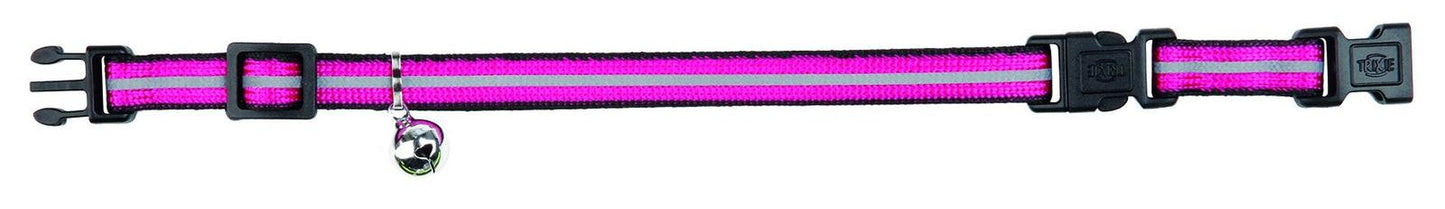 Trixie Cat collar with two buckles, reflective.