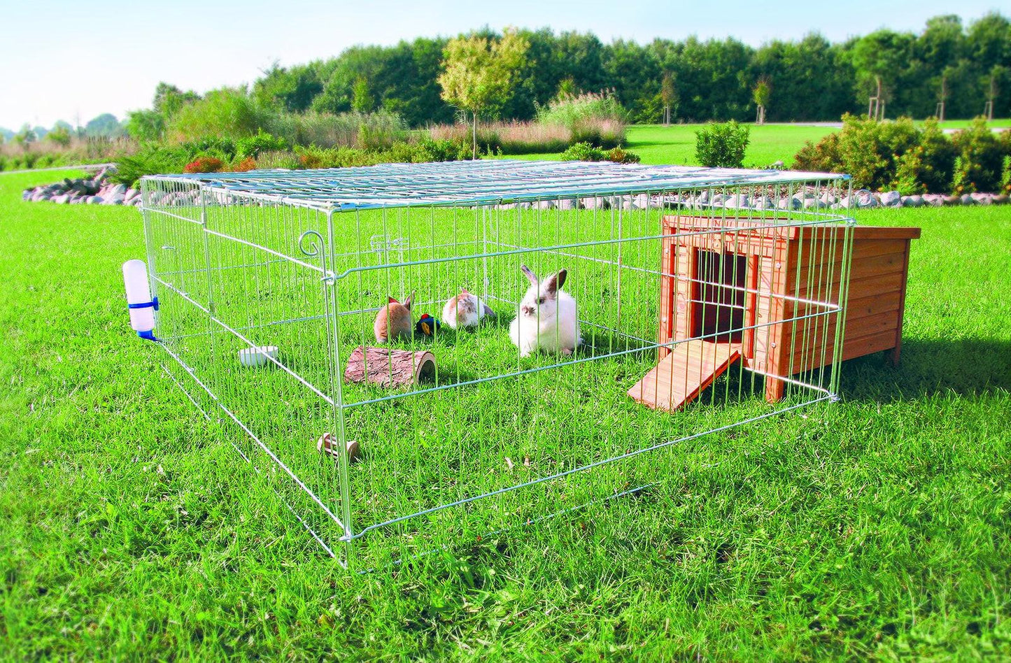 Trixie natura outdoor run with cover, galvanized, 144 x 58 x 116 cm.