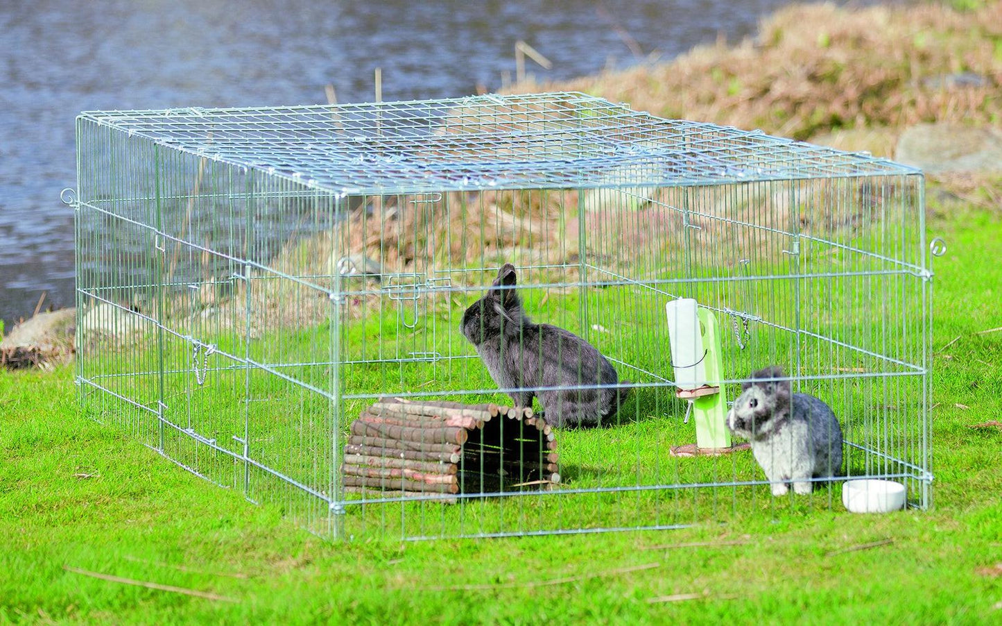 Trixie natura outdoor run with cover, galvanized, 216 x 65 x 116 cm.