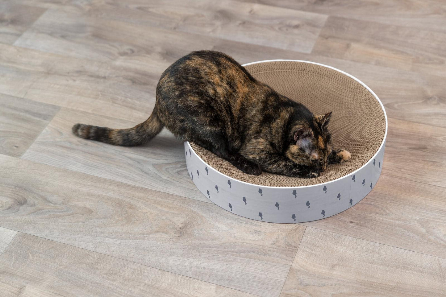 Trixie Lilly scratching bed cardboard catnip, 45 X 10 cm, light lilac.