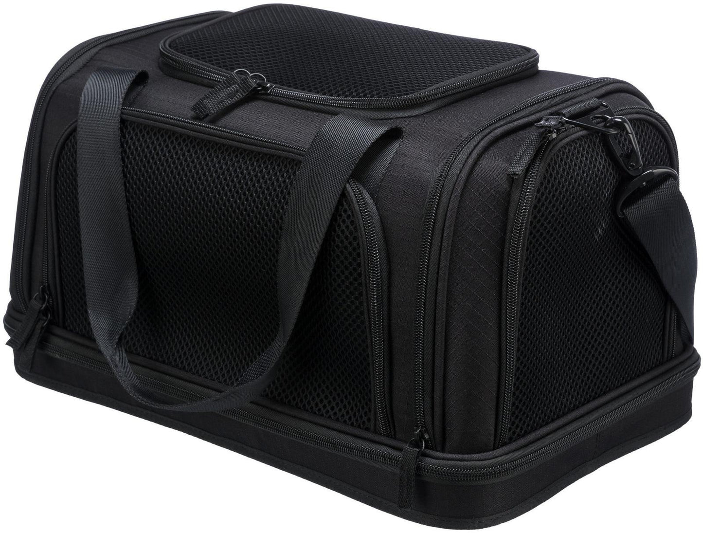 Trixie Plane airline carrier, 28 X 25 X 44 cm, black.
