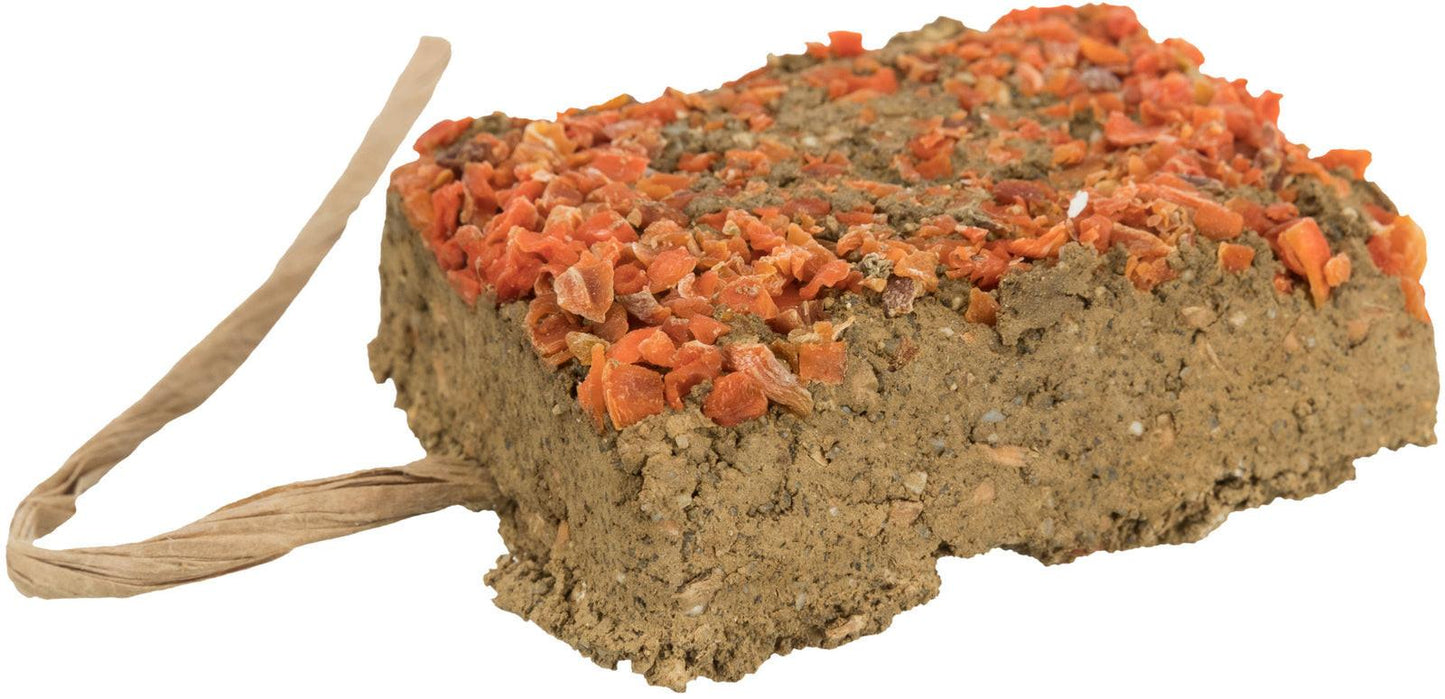 Trixie Clay brick with carrots, 100 g.