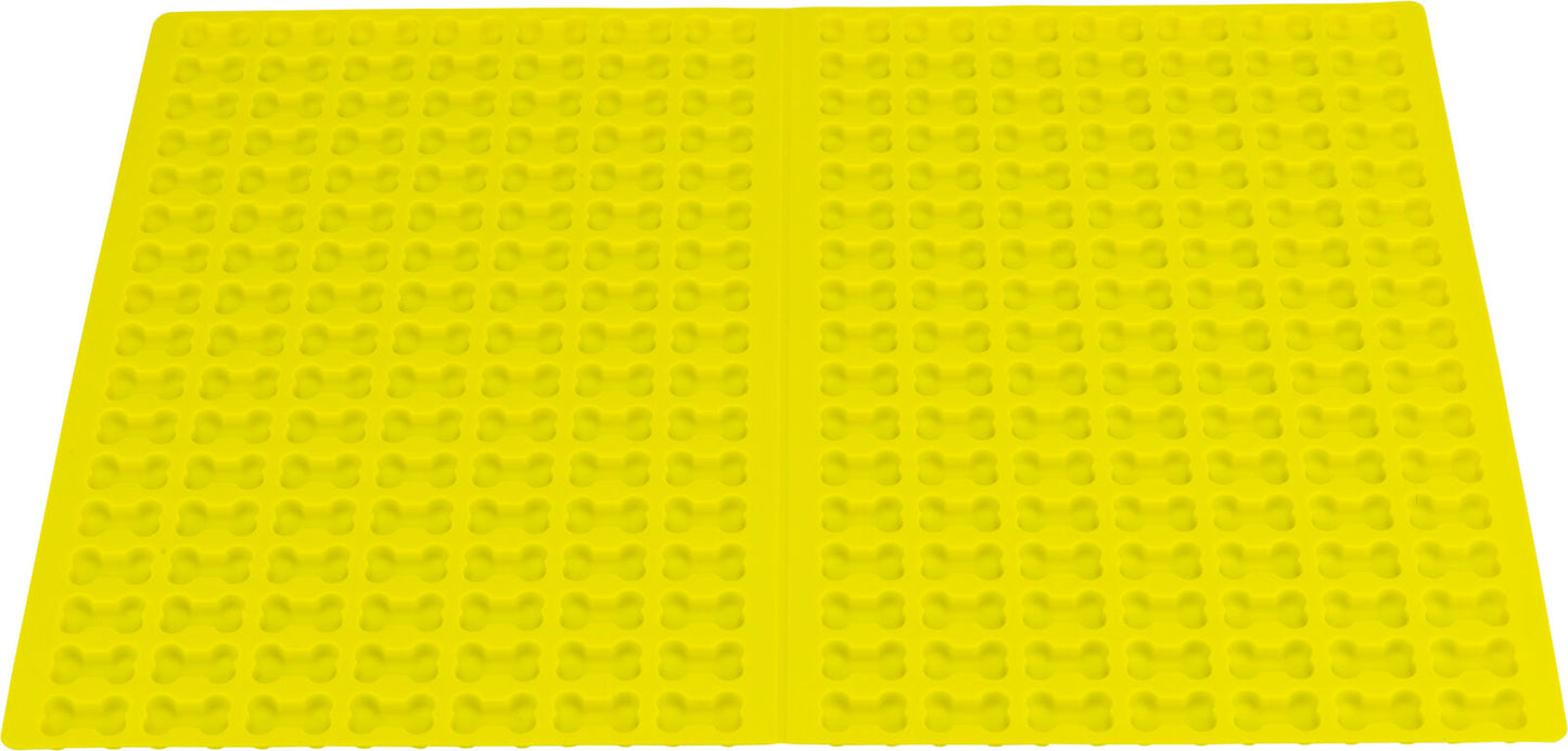 Trixie Baking mat with bones, silicone, 38 Ã‡? 28 cm