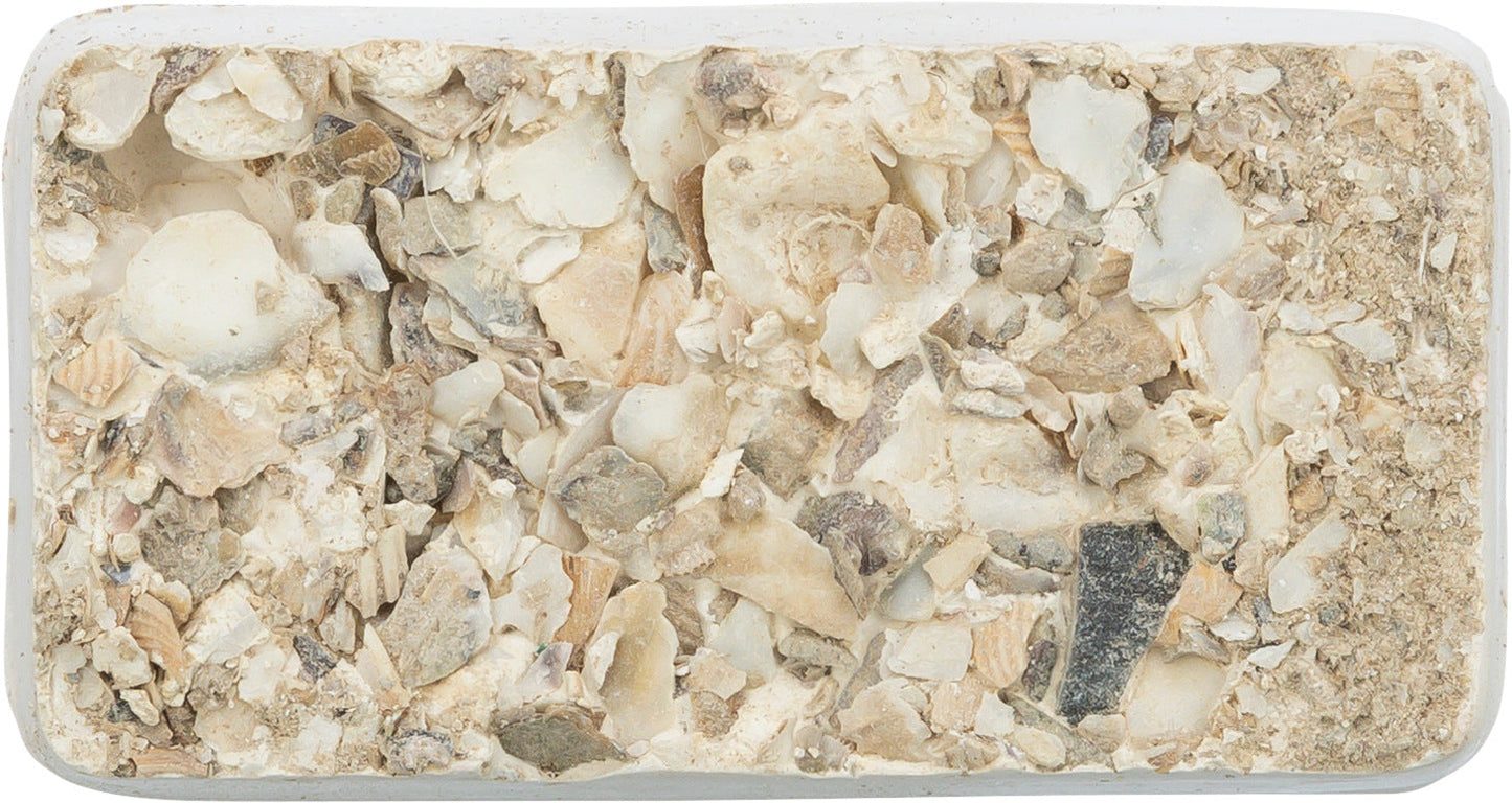 Trixie Pecking stone with seashells, 30 g